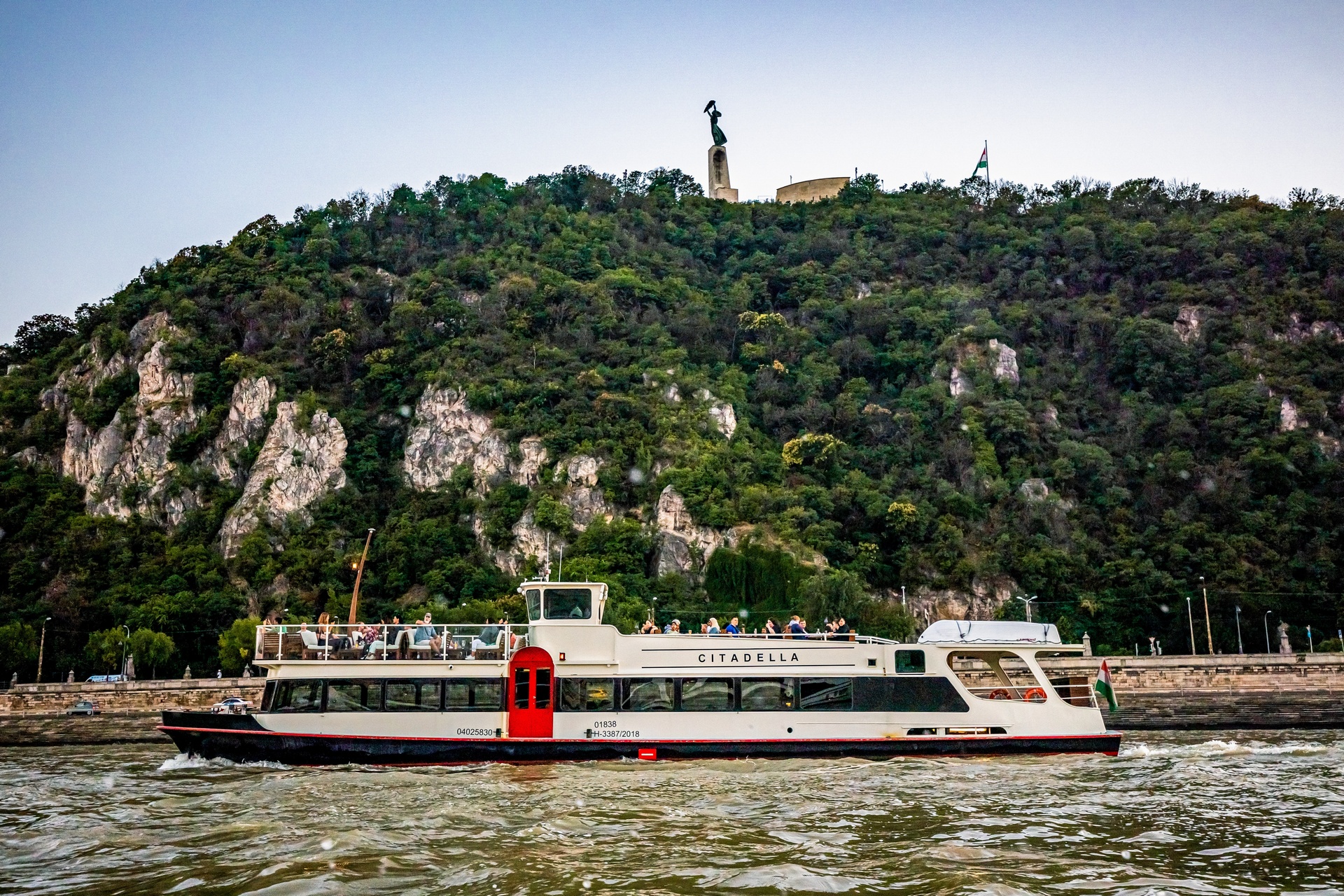 Duna Cruises Citadella Gellért hegy tavasz